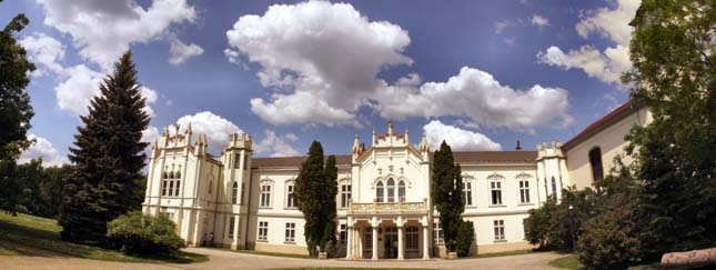 A martonvásári Brunszvik-kastély