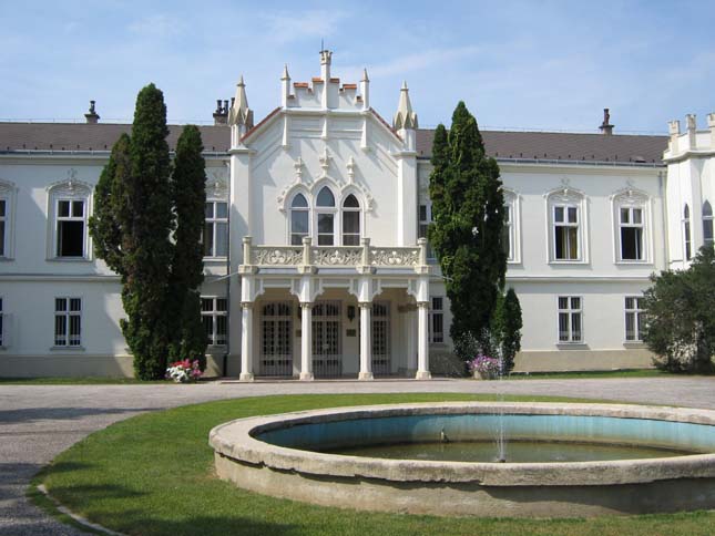 A martonvásári Brunszvik-kastély
