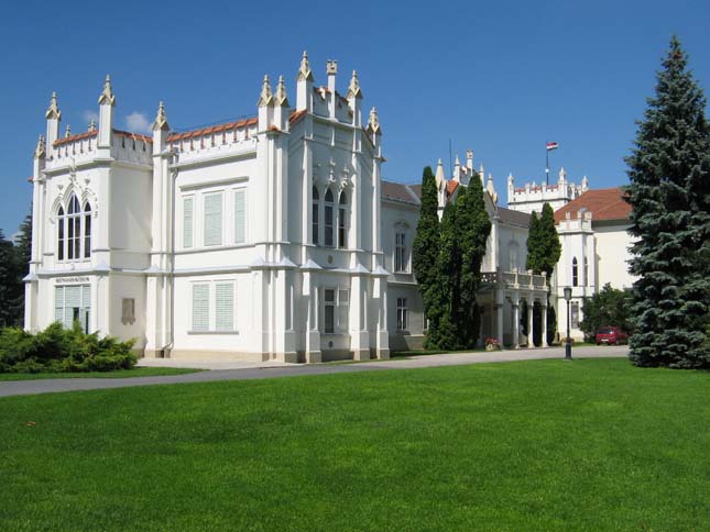 A martonvásári Brunszvik-kastély