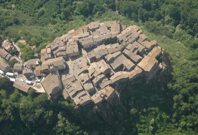 Calcata város, Olaszország