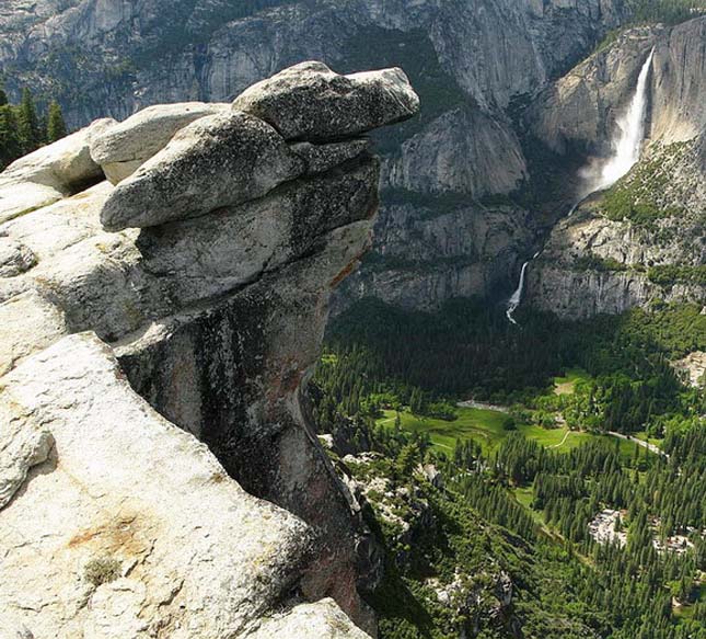 Overhanging rock