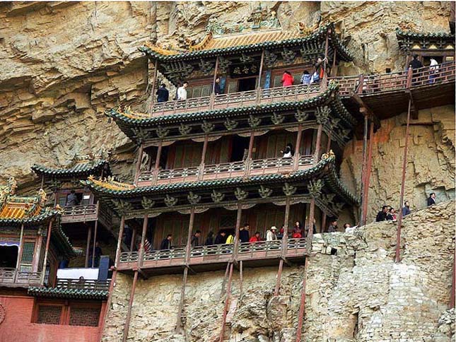 Hanging kolostor, Kína