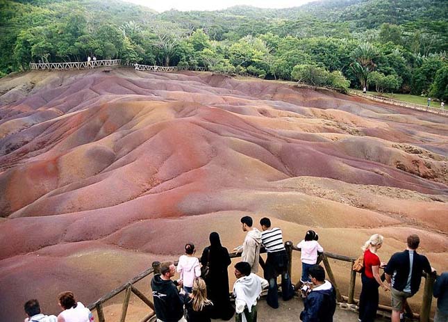 Hétszínű Föld, Mauritius