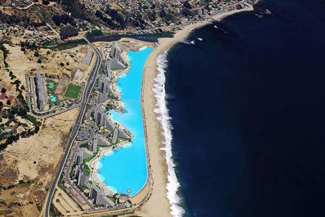 A világ legnagyobb és legmélyebb medencéje a chílei San Alfonso del Mar üdülőkörzetben