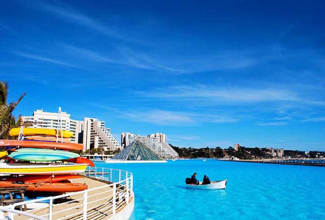 A világ legnagyobb és legmélyebb medencéje a chílei San Alfonso del Mar üdülőkörzetben