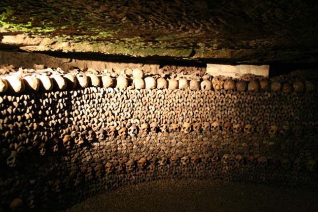 párizsi katakombák