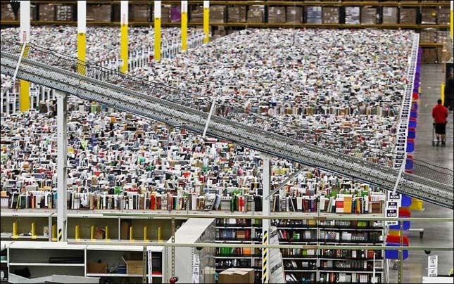 Amazon internetes könyváruház raktára