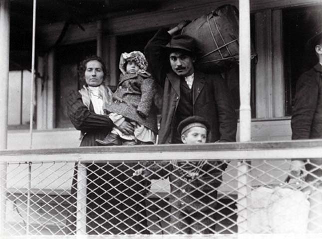 Lewis Hine, amerikai bevándorlók