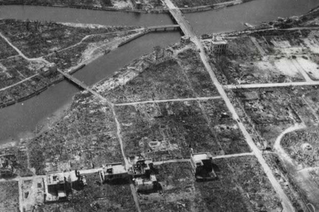 A Hirosimára és Nagaszakira dobott atombombák