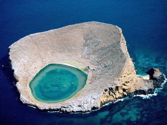 Bainbridge Rocks, Galápagos-szigetek