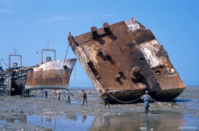 De Chittagong - hajóbontás Bangladesben