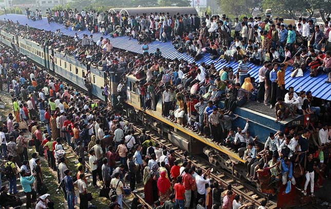 Bangladesi zarándokok vonat útja