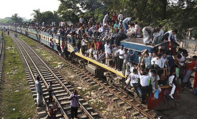 Bangladesi zarándokok vonat útja