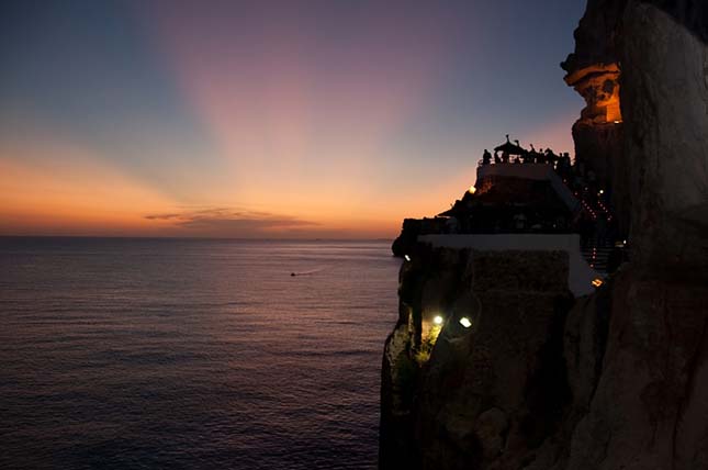 Barlang bár, Menorca