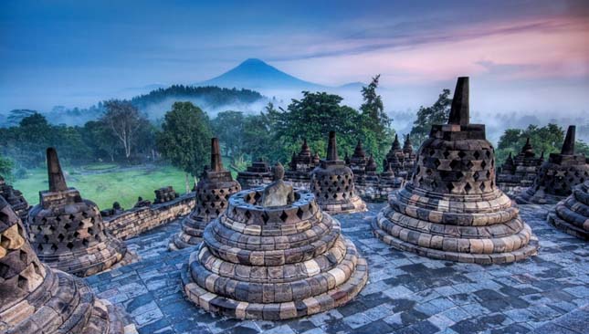 Borobudur buddhista templomegyüttes, Indonézia