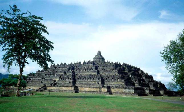 Borobudur buddhista templomegyüttes, Indonézia