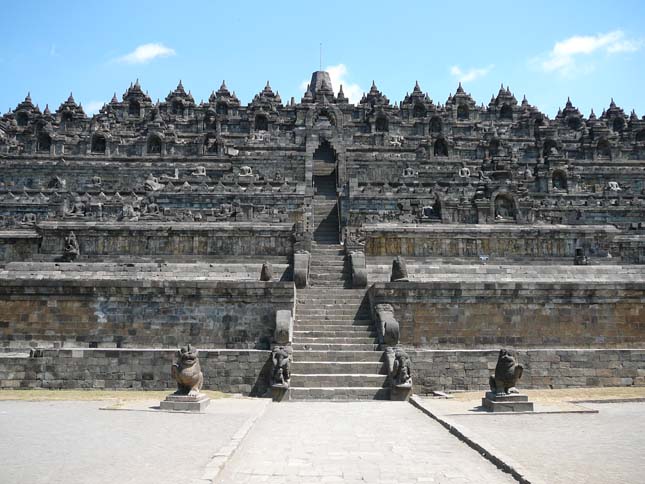 Borobudur buddhista templomegyüttes, Indonézia