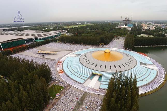 Wat Phra Dhammakaya