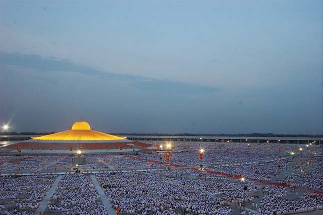 Wat Phra Dhammakaya