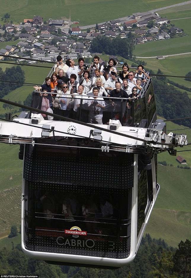 Cabrio, emeletes felvonó Svájcban