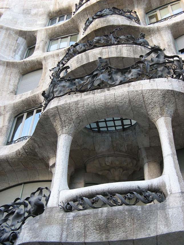 Casa Milá, Antoni Gaudi leghíresebb épülete