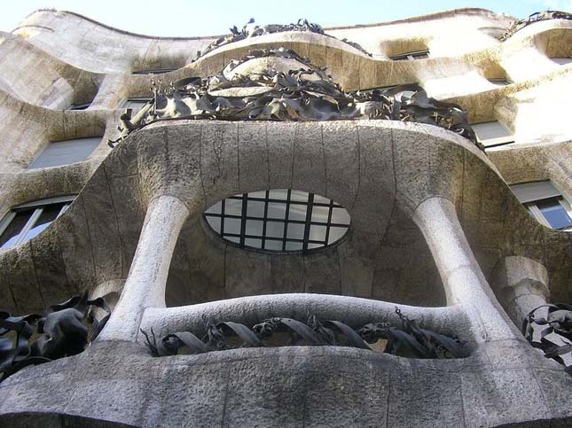 Casa Milá, Antoni Gaudi leghíresebb épülete