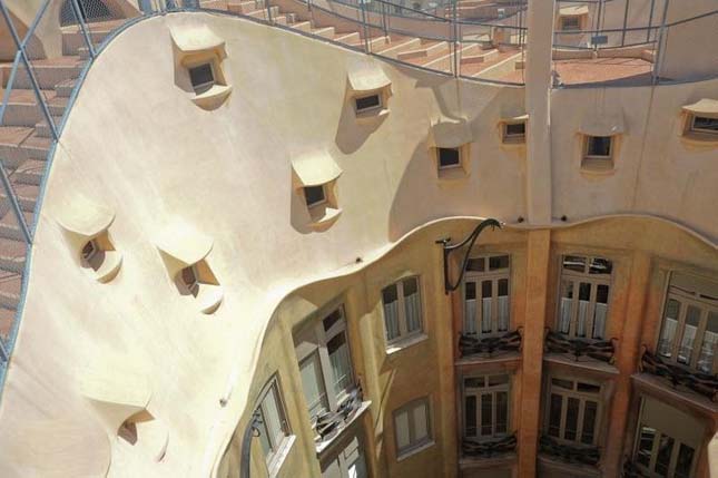 Casa Milá, Antoni Gaudi leghíresebb épülete