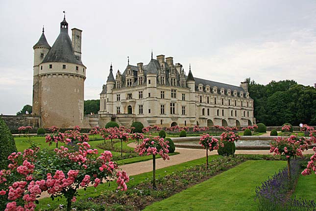 Chenonceau-i kastély, a Hat hölgy kastélya