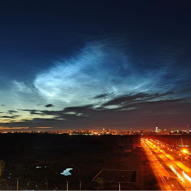 Világító felhők Cseljabinszk egén