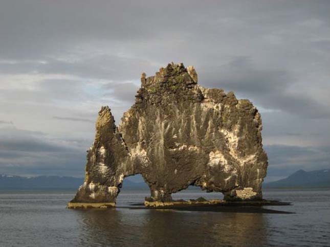 Hvítserkur, a dinószikla