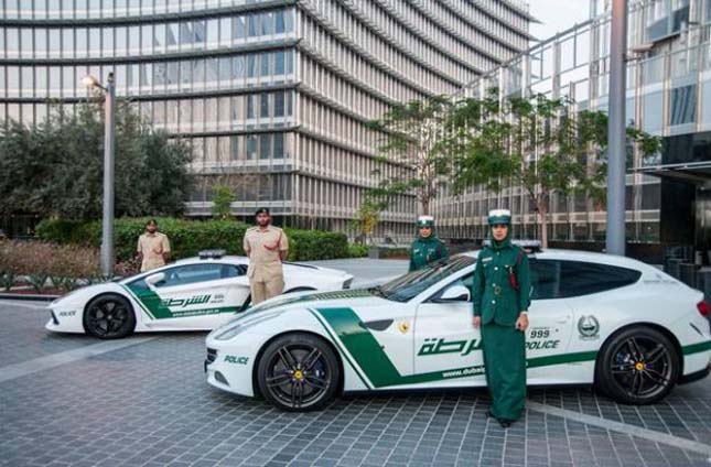 Dubai rendőrautói