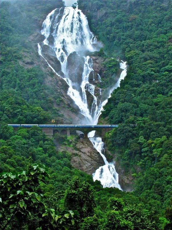 Dudhsagar vízesés