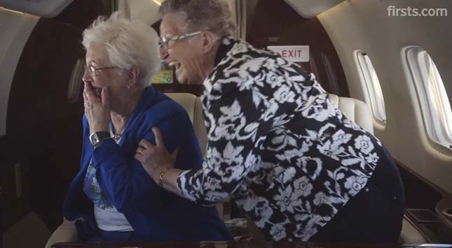 Két nagymama első repülése
