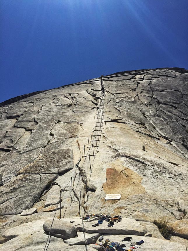 Esküvői fotózás a Half Dome-on