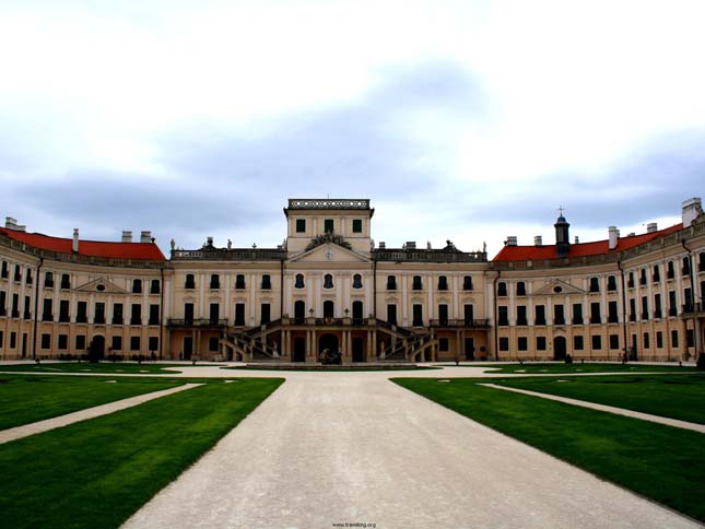 A fertődi Esterházy-kastély