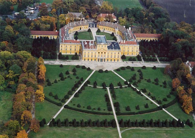 A fertődi Esterházy-kastély