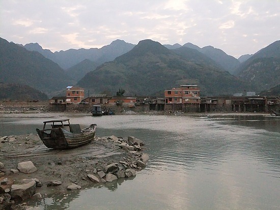 Úszó falu Kínában