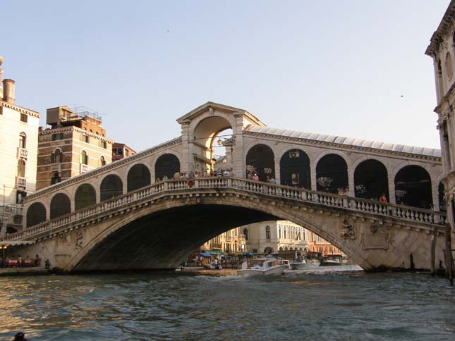  Rialto híd, Olaszország