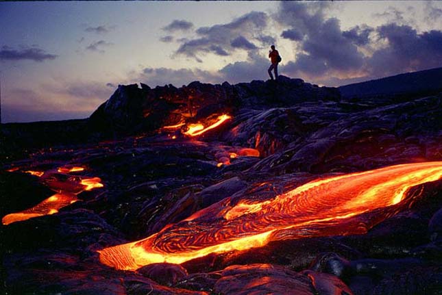 Hawaii az izzó láva földje