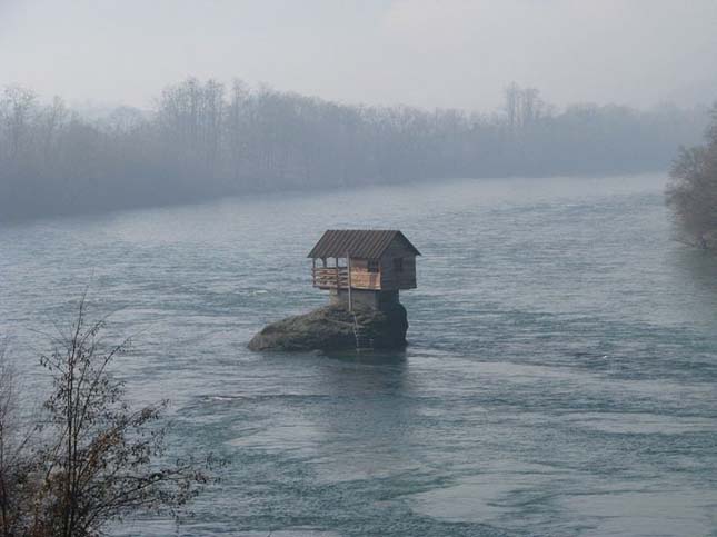 Ház a Drina-folyón