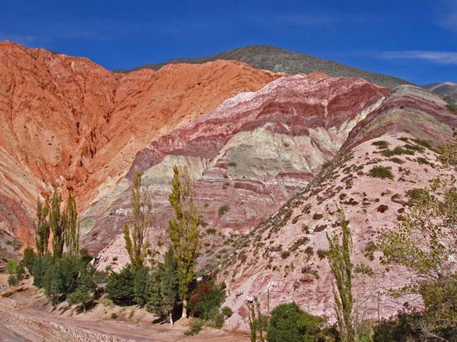 Hétszínű-hegy, Argentína