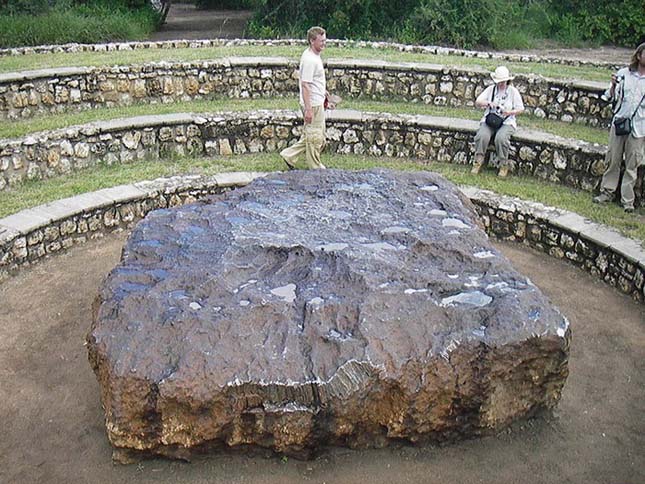 Hoba meteorit, a világ legnagyobb meteoritja