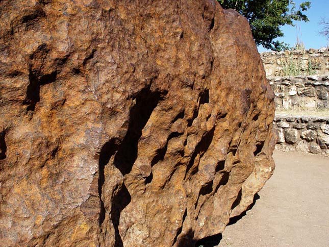 Hoba meteorit, a világ legnagyobb meteoritja