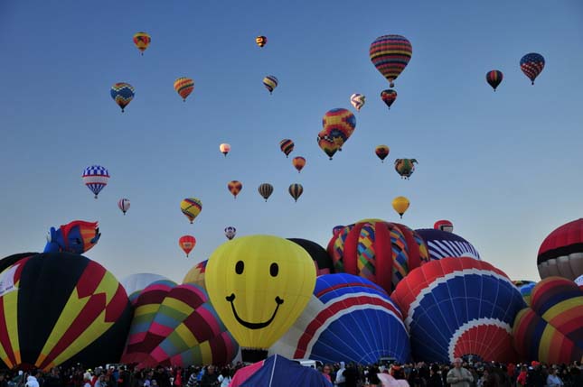 Hőlégballon fesztivál