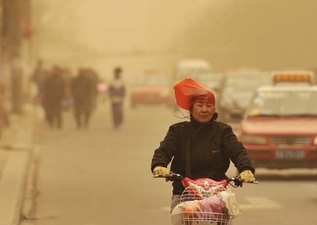 Homokvihar tombol Kínában