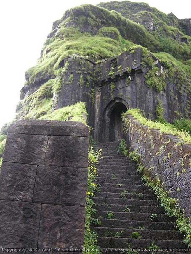 Iron Fort erőd - Lohagad Fort, India