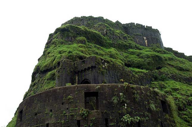 Iron Fort erőd - Lohagad Fort, India