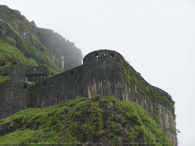 Iron Fort erőd - Lohagad Fort, India