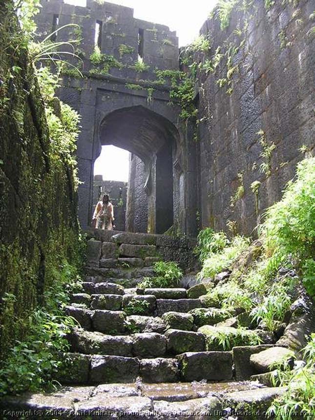 Iron Fort erőd - Lohagad Fort, India