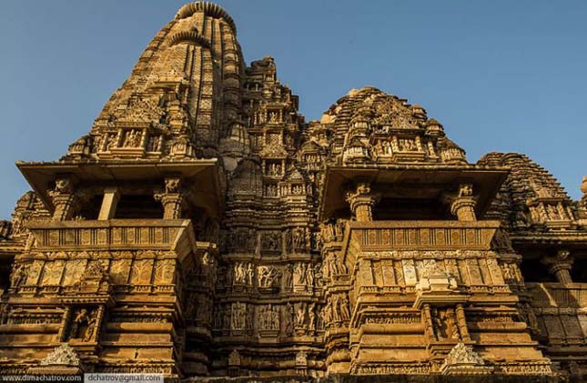 Khajuraho - A Káma-Szura templom